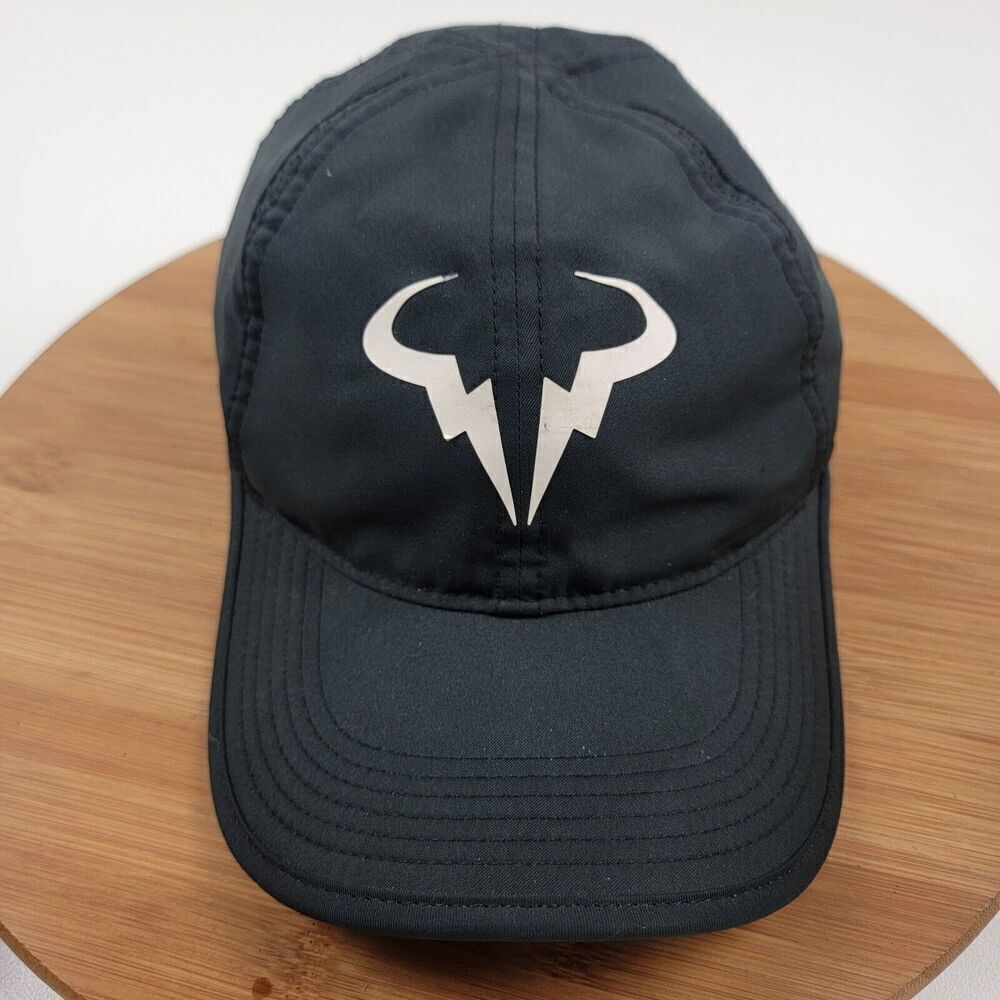 Nike‎ L/XL Adult Rafael Nadal Bull Featherlight Tennis Cap-Black hat Distressed
